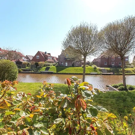 Huus-ant-water Apartment *